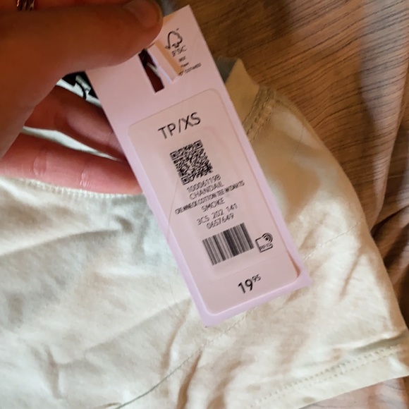 LOT OF BRAND NEW DYNAMITE CLOTHES - Picture 6 of 13